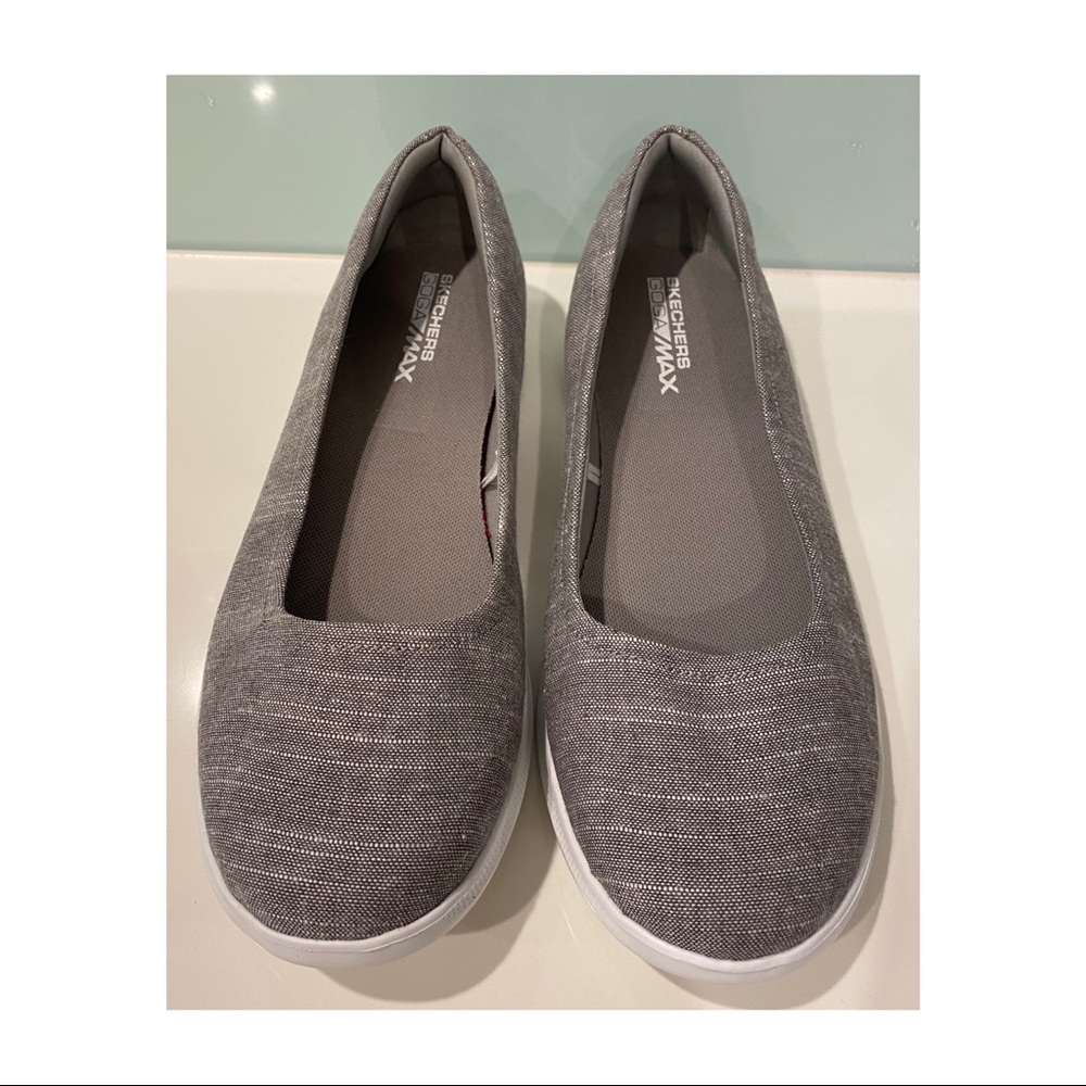 Women's Skechers Goga Max Lite light grey size 10 - Picture 2 of 10